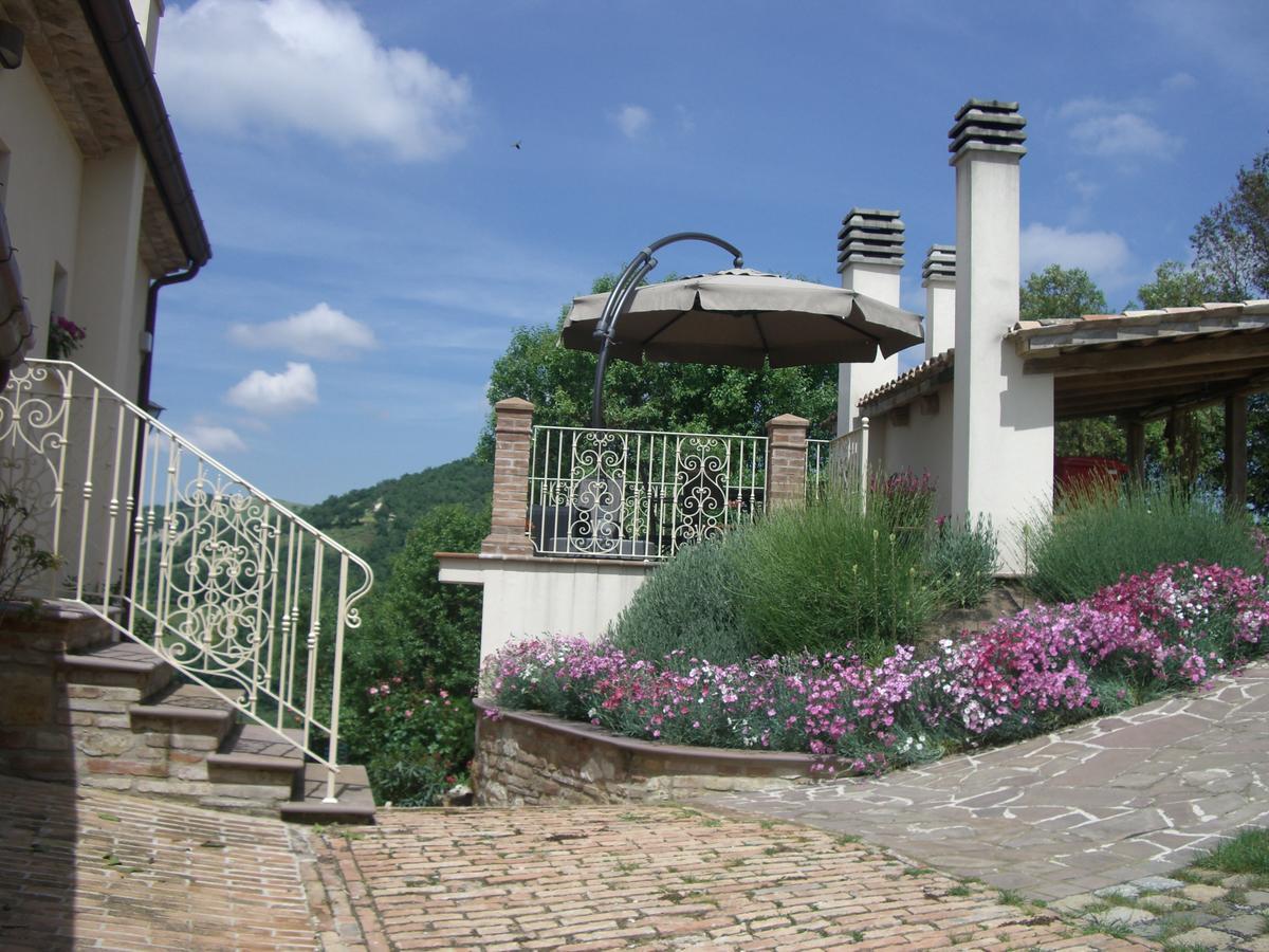 Agriturismo Pozzuolo Serrungarina Eksteriør bilde